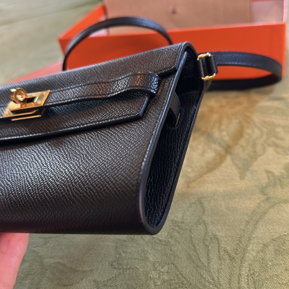 Hermes’ Kelly To Go - Picture 6 of 13